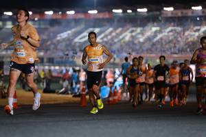 BIB: 4206, 20008, 223
                            <button type="button" onclick="openModal(22875357)" class="btn btn-primary btn-sm float-right btn-popup" data-toggle="modal" data-target=".modal-high-quality">
                        <i class="fas fa-shopping-cart"></i> Add to Cart
                    </button>
                                            <button type="button" onclick="isThisMe(22875357, true)" class="btn btn-success btn-sm float-right btn-popup btn-isme hidden" data-toggle="tooltip" data-placement="bottom" title="นี่คือรูปของคุณใช่ไหม คลิกที่นี่เพื่อเอาเข้าอัลบั้ม">
                        <i class="fas fa-plus"></i> Add to album
                    </button>
                    <button type="button" onclick="isThisMe(22875357, false)" class="btn btn-warning btn-sm float-right btn-popup btn-isnotme hidden">
                        <i class="fas fa-ban"></i> Remove from album
                    </button>